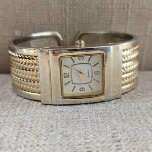 JCP Women Wristwatch Cuff Band Gold Tone Quartz Analog Ladies Wrist Watch